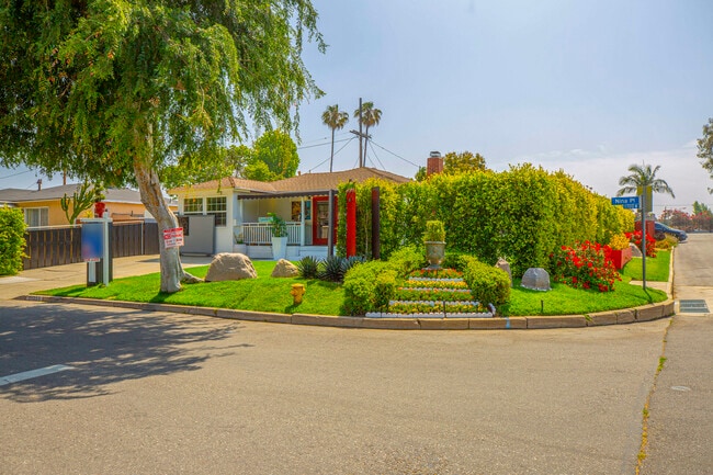 Building Photo - 11350 Nina Pl