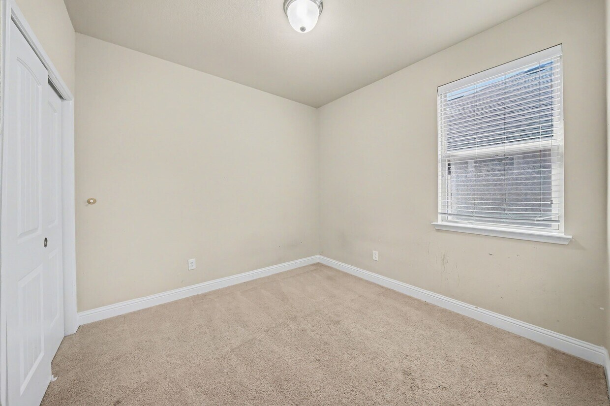 Foto del edificio - 1523 Bluestone Edge Ln