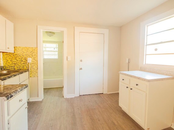 Foto del edificio - 3708 42nd Ave N