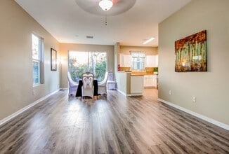 Building Photo - 6143 Seminole Gardens Cir