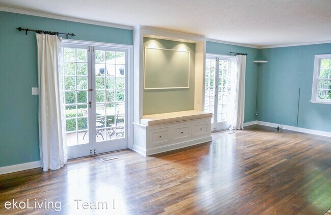 Foto del edificio - 3 br, 1.5 bath House - 2860 SW Fern Street
