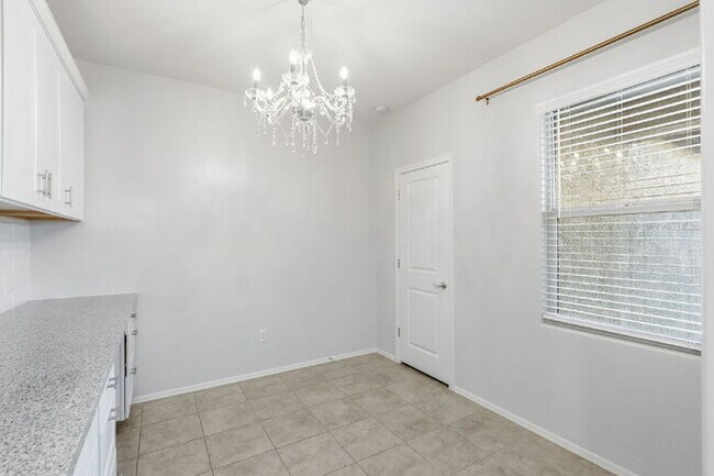 Building Photo - Madera Highlands