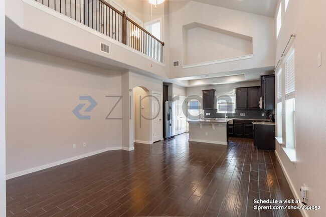 Foto del edificio - 16121 Remington Reserve Way