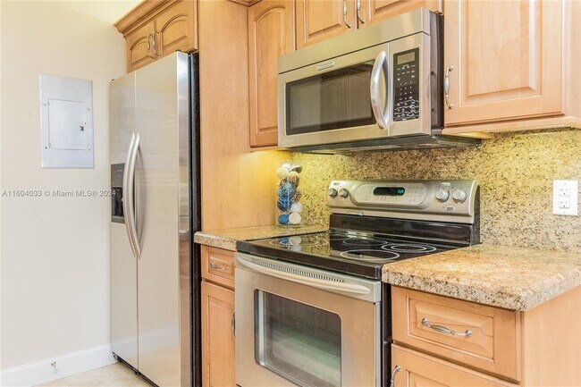 Building Photo - 7755 Southwest 86th Street Apt #C-101, Mia...
