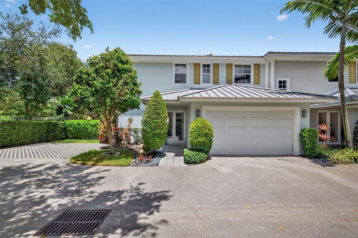 Foto principal - 608 SW 15th St