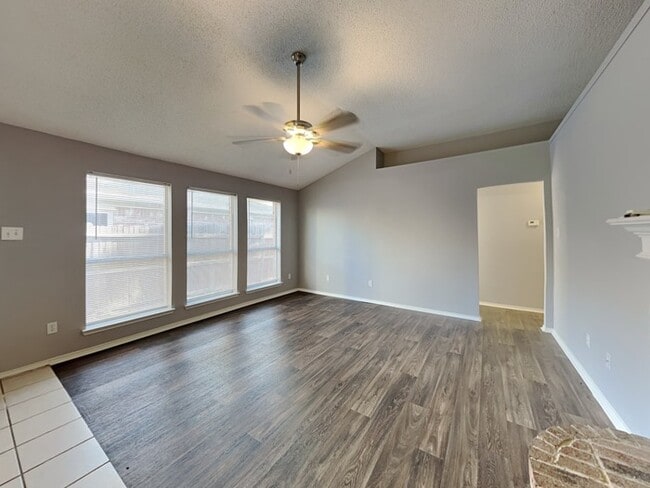 Foto del edificio - 5717 Heatherglen Terrace