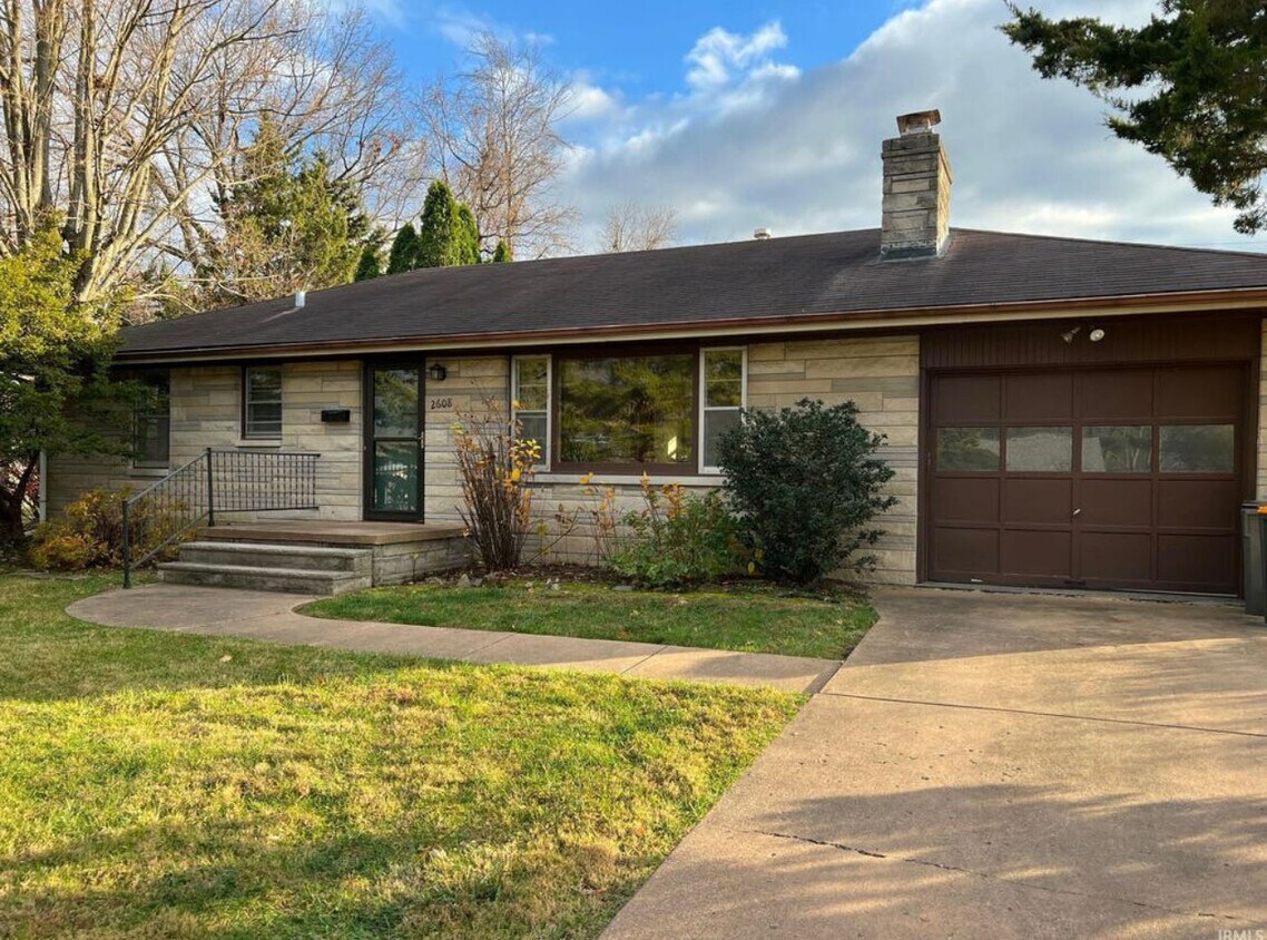 2608 E Edwards Row, Bloomington, IN 47408 House Rental in Bloomington