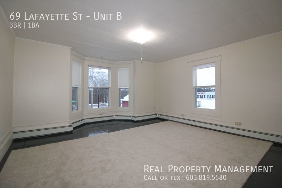 69 Lafayette St Unit B, Rochester, NH 03867 Room for Rent in