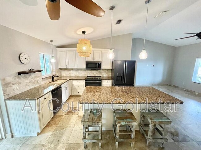 Building Photo - 13349 Buckett Cir