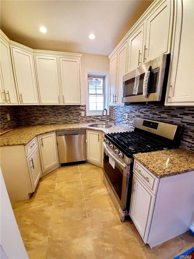 Building Photo - 145-26 Arlington Terrace
