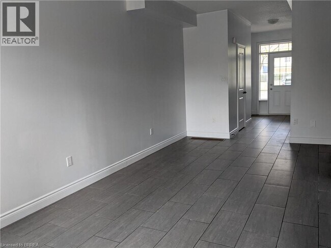 Building Photo - 21 Diana Ave