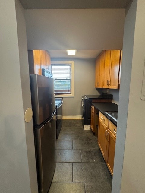 Kitchen 1 - 2850 Hartford St SE
