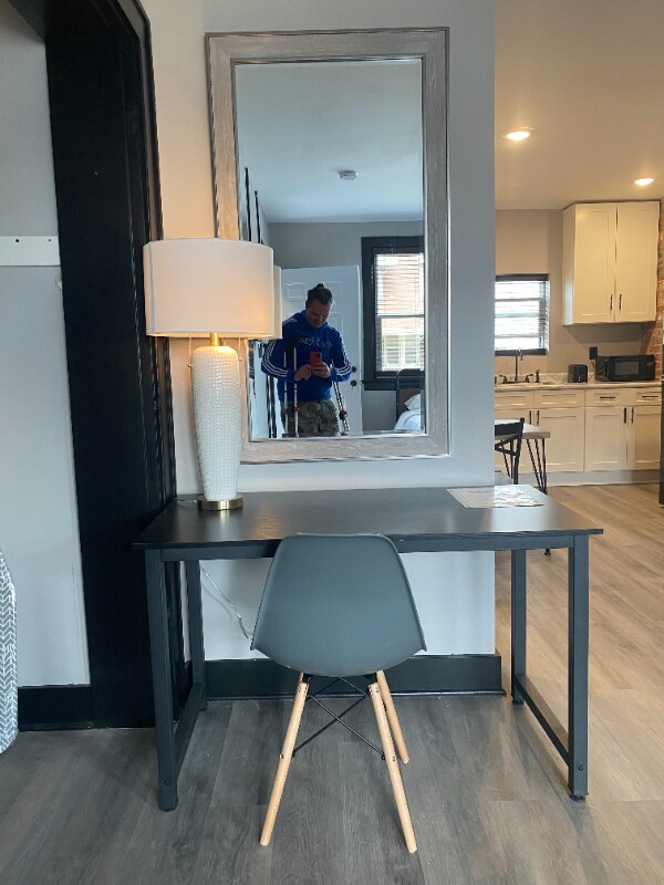 Foto del edificio - 452 Fairwood Ave