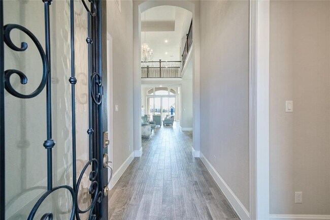 Foto del edificio - 23935 Birchwood Lake Ln