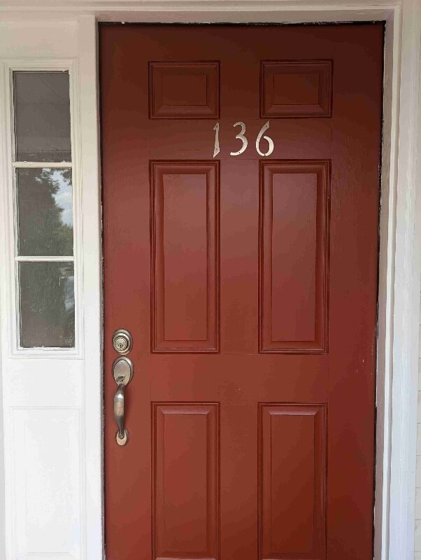 Primary Photo - 136 Forest Dr