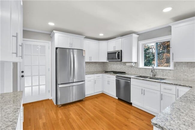 Foto del edificio - 2301 Echo Hills Cir NE