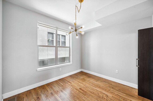 Building Photo - 5-Points 2BD, 2.5BA Townhome with Rooftop ...