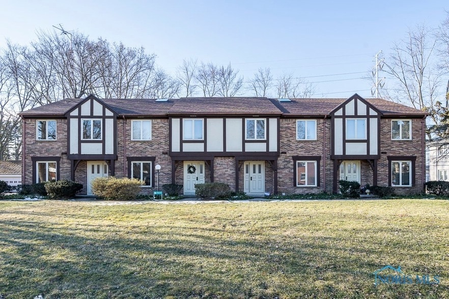 Primary Photo - 4045 Hillandale Road Unit A