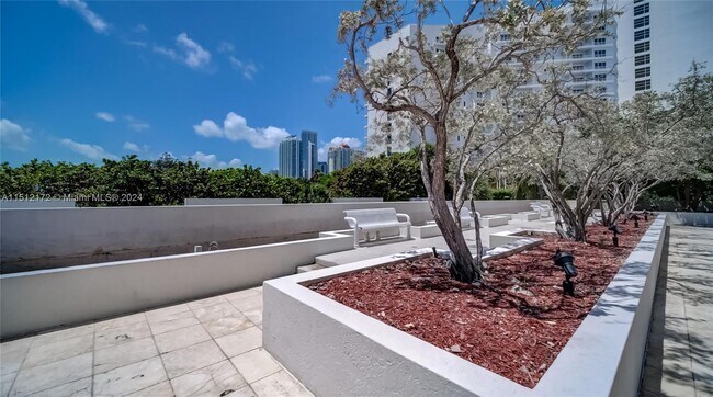 Foto del edificio - 800 Claughton Island Dr