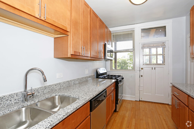 1BR,1BA - Pleasant - Oak Park Residence Corporation