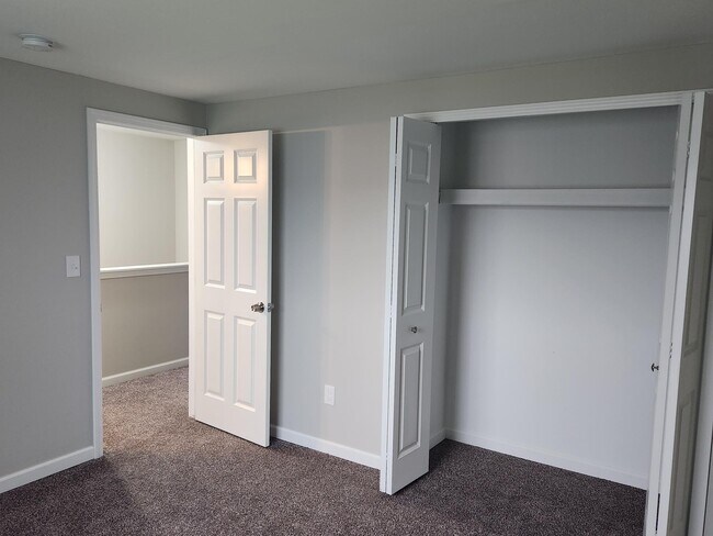 Foto del edificio - Heritage Glen Townhomes