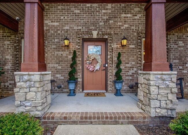 Foto del edificio - Fully Furnished, Short Term Rental, 1 Month Mimimum