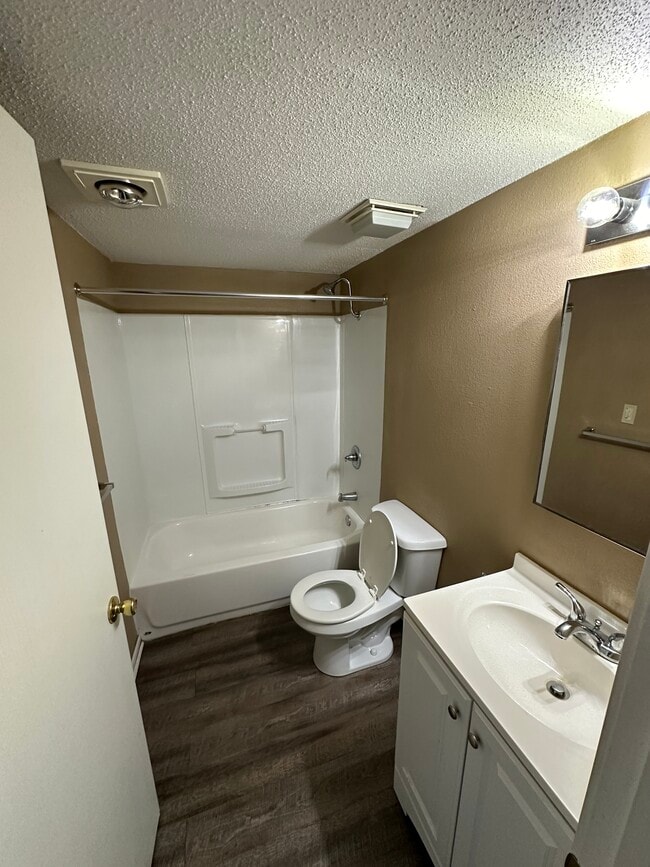 Foto del edificio - 1528 W 14th Street