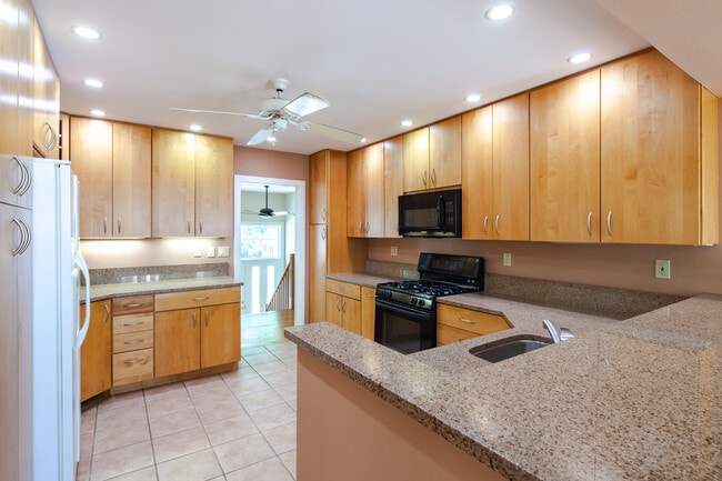 Foto del edificio - 3920 N Woodstock St