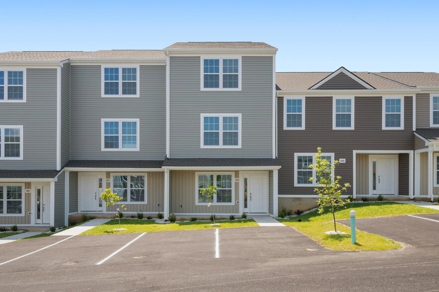 Foto principal - 435 Skylar Dr