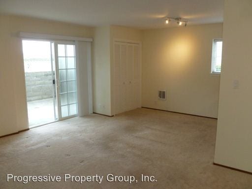 Building Photo - 1004 San Antonio Cir