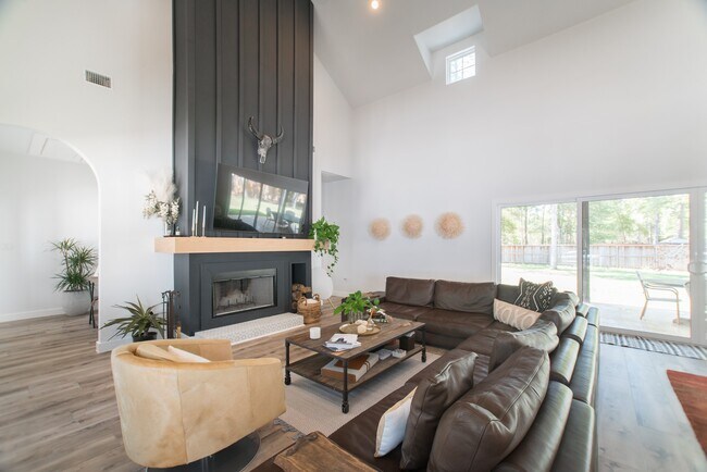 Foto del edificio - 5 W Forest Ct
