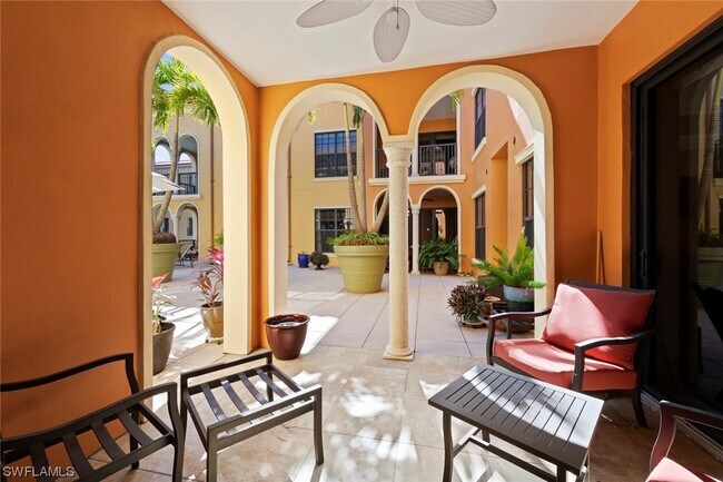 Building Photo - 23151 Fashion Dr