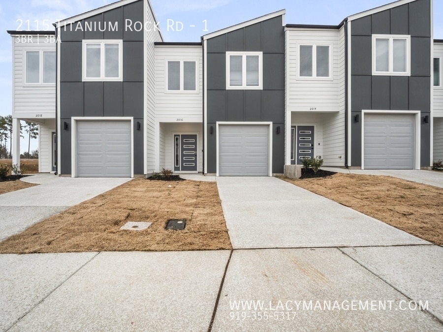 Primary Photo - 2115 Titanium Rock Rd