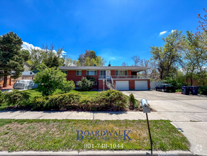 Building Photo - 1528 E 8640 S