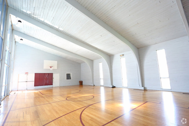 Basketball Court - Park at Hurstbourne