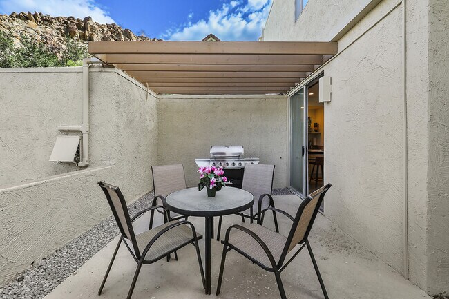 Foto del edificio - 46880 Mountain Cove Dr