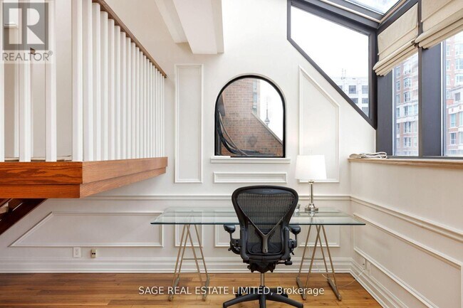 Photo du bâtiment - 605 - 55A AVENUE ROAD