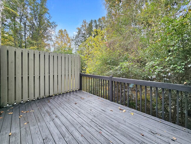 Foto del edificio - 5891 Sheldon Ct