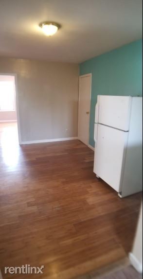 Building Photo - 1 br, 1 bath Apartment - 609 S 20th St 3