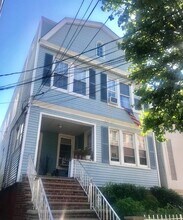 Building Photo - 135 W 24TH St