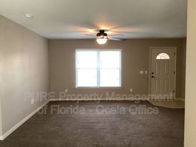 Foto del edificio - 120 Walnut Rd