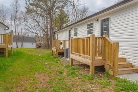 Foto del edificio - 115 Buster Ln