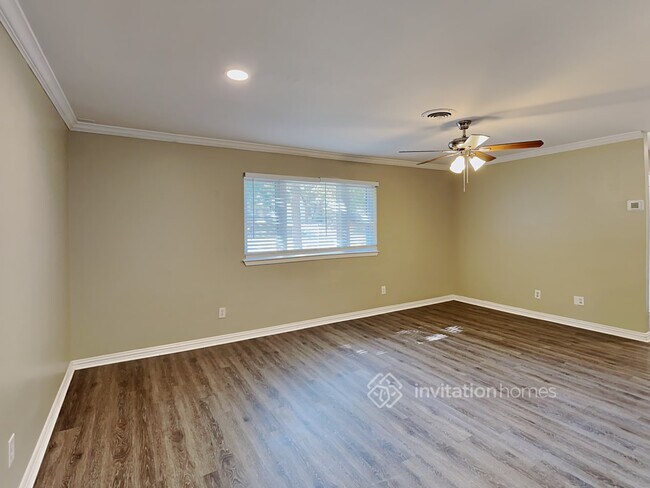 Building Photo - 2815 Norwood Ln