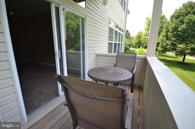 Building Photo - 613 Dresher Woods Dr