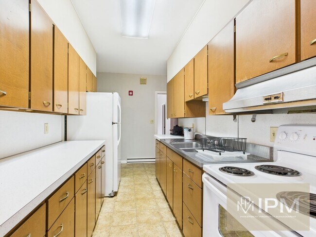 Foto del edificio - 45 S Main St