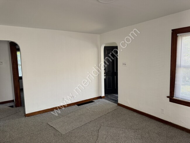 Foto del edificio - 2021 Redwood Ave