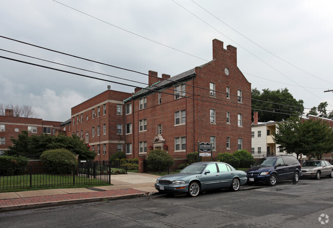 Building Photo - Linwood Apartments