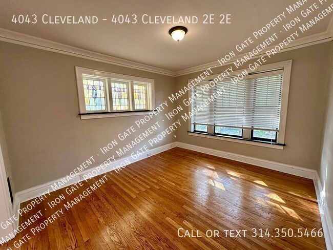 Building Photo - Charming 2 bedroom apartment located close...