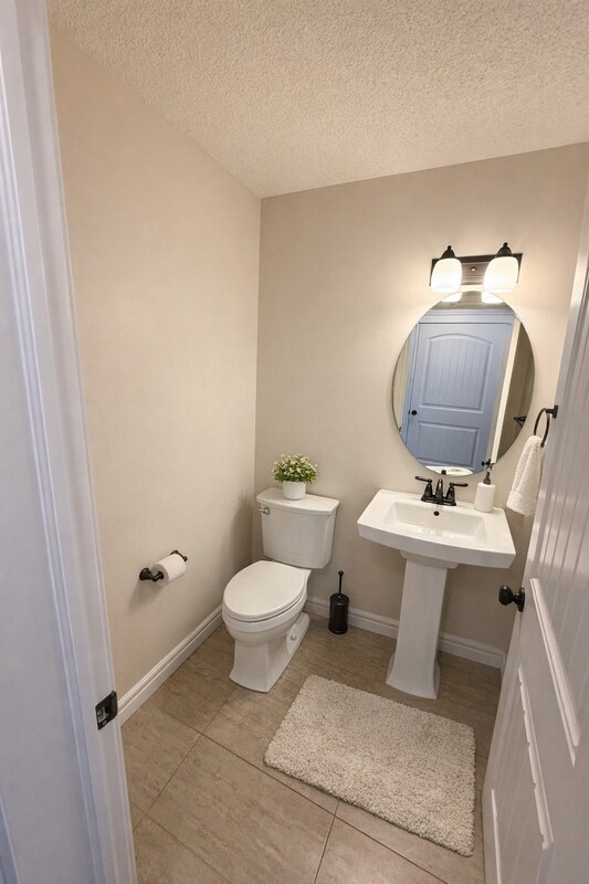 Photo du bâtiment - 16035-16011 11 Ave SW