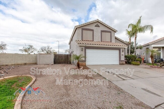 Building Photo - 2805 S Abbey Cir
